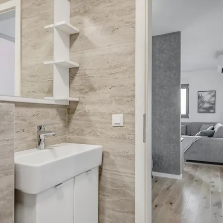 Brand New Strozanac - Near The * Podstrana