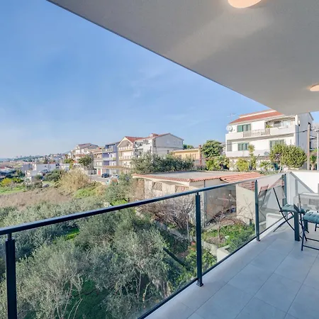 Brand New Strozanac - Near The Podstrana